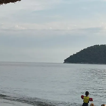 Markamar Loutraki (Skopelos)